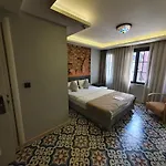 A Hotel 2*