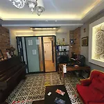 Hotel A 2*