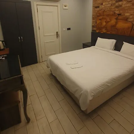 Hotel A
