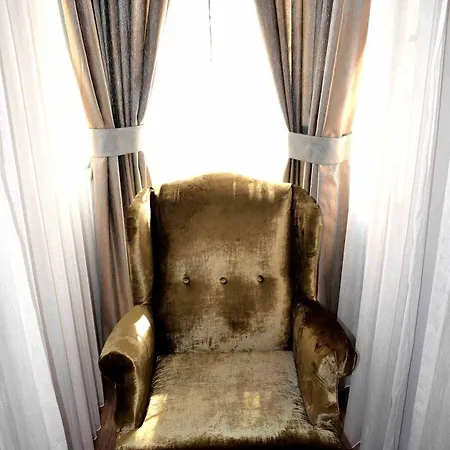Hotel A