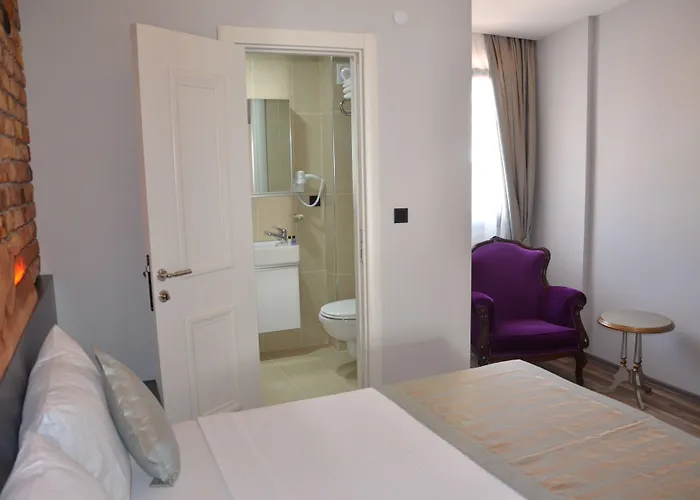 A イスタンブール